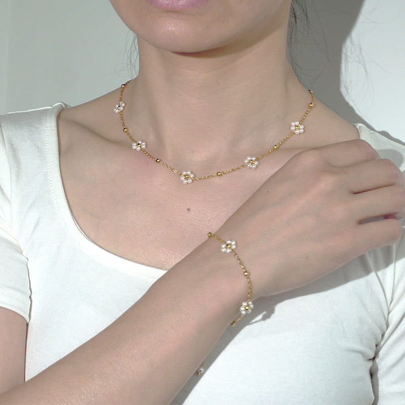 Pearl Flower Necklace - 5