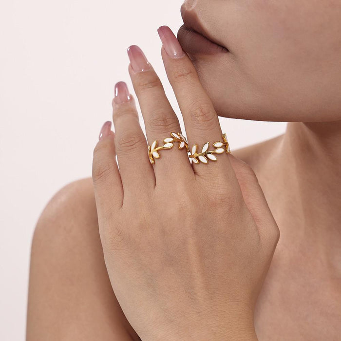 Golden Leaves Ring