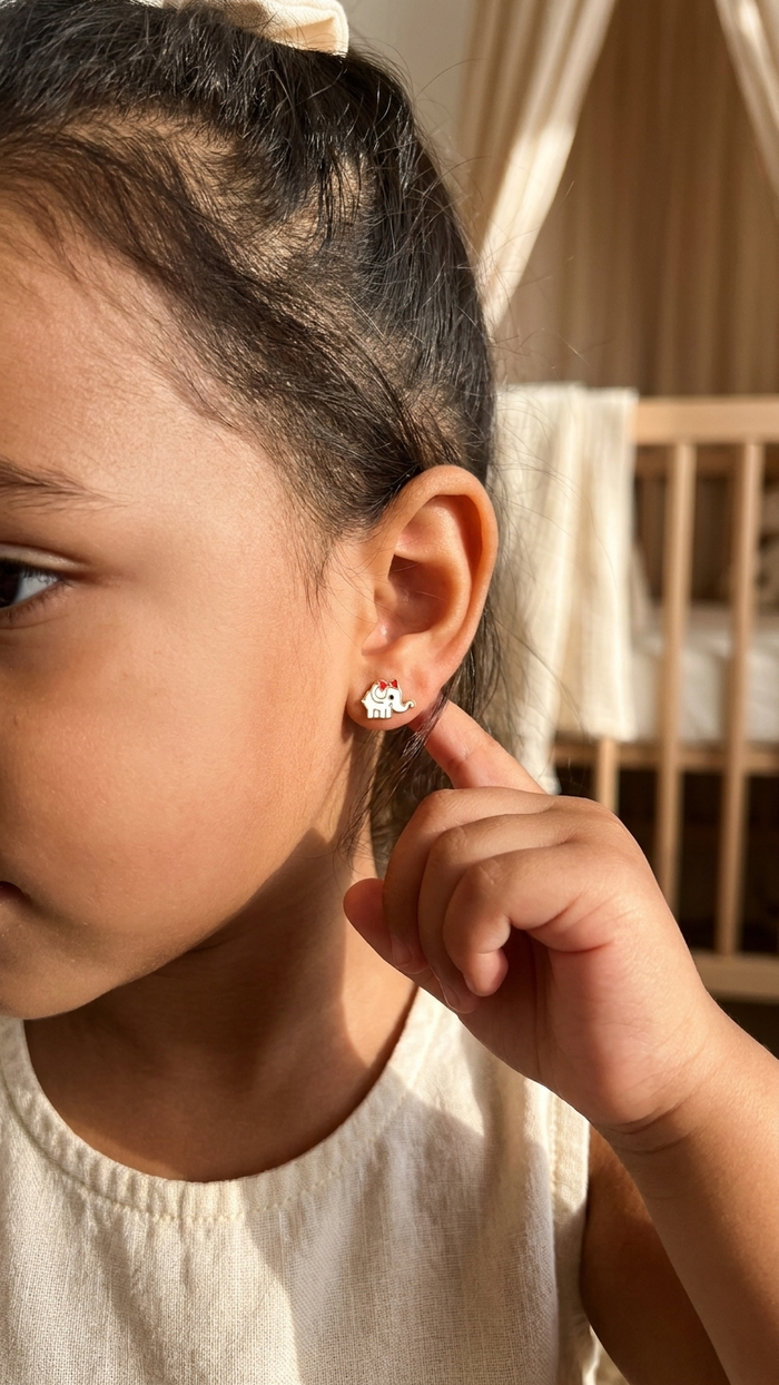 Ellie Bow Studs (Kids)